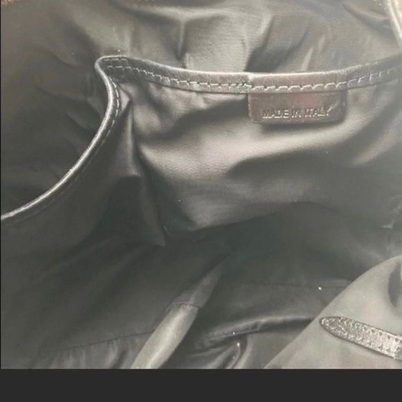 Burberry Purse 100% Authentic - Picture 4 of 6